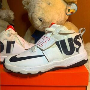 Nike Big Boys (Men) Shoes ( Just DOIT) 7Y